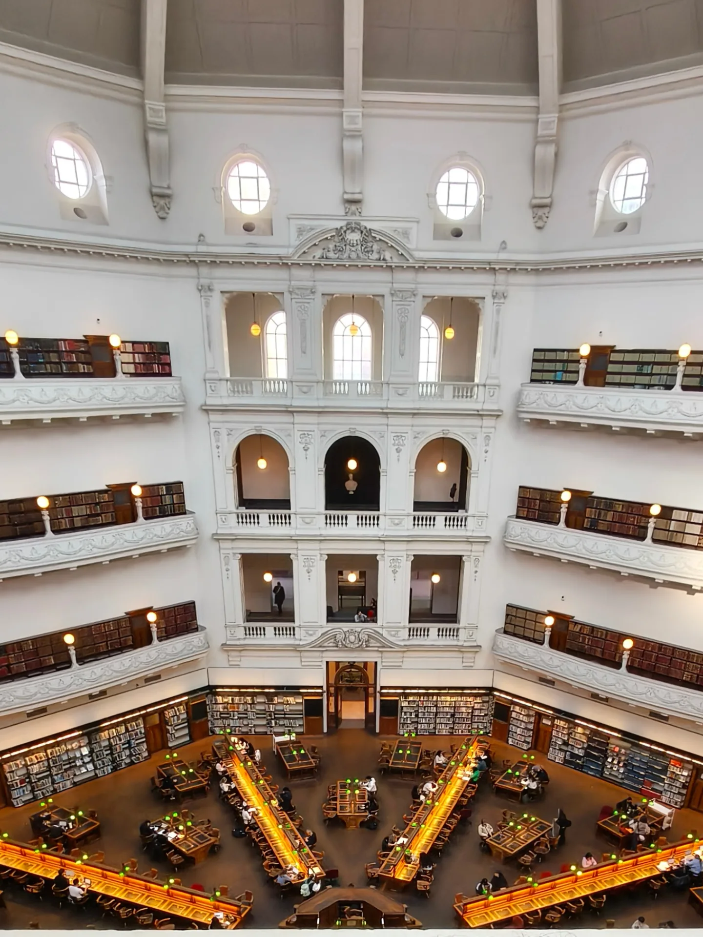 อินเตอร์ - รุ่งรดา รุ่งลิขิตเจริญ