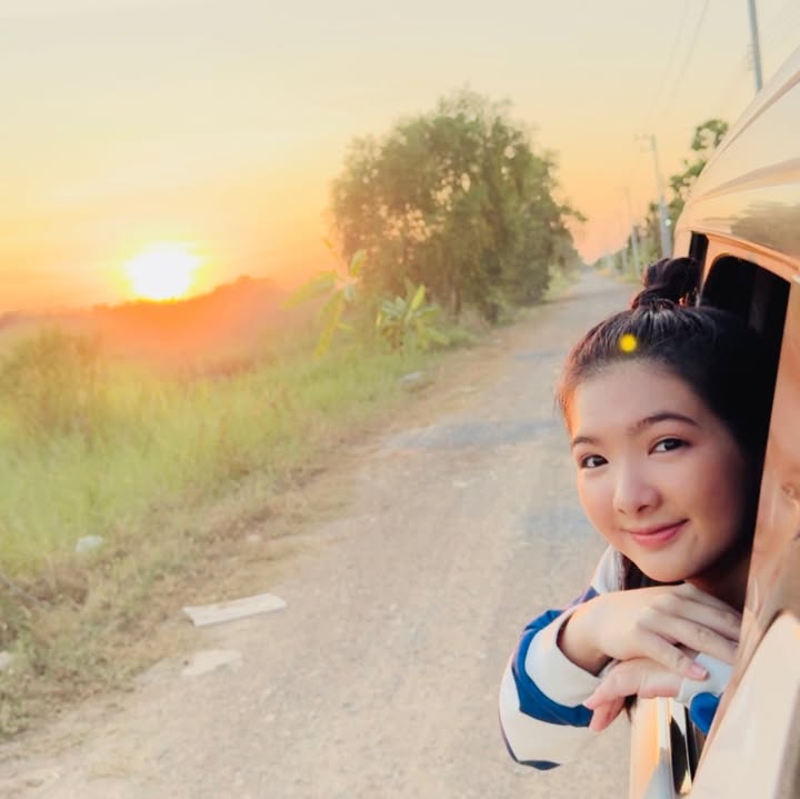 อินเตอร์ - รุ่งรดา รุ่งลิขิตเจริญ