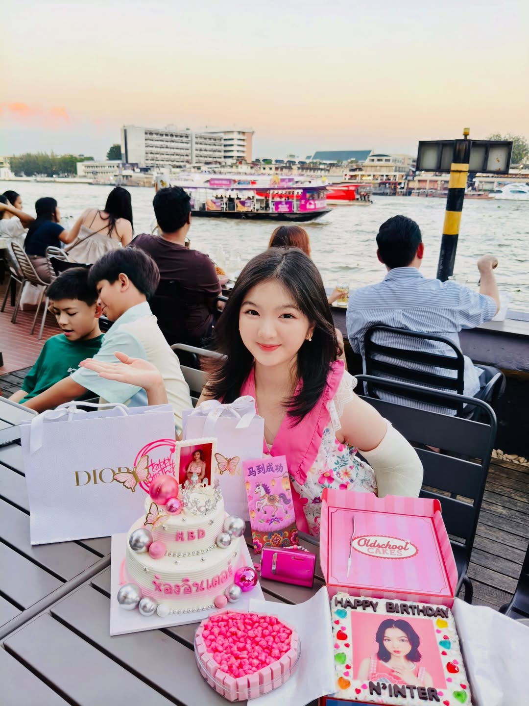 อินเตอร์ - รุ่งรดา รุ่งลิขิตเจริญ