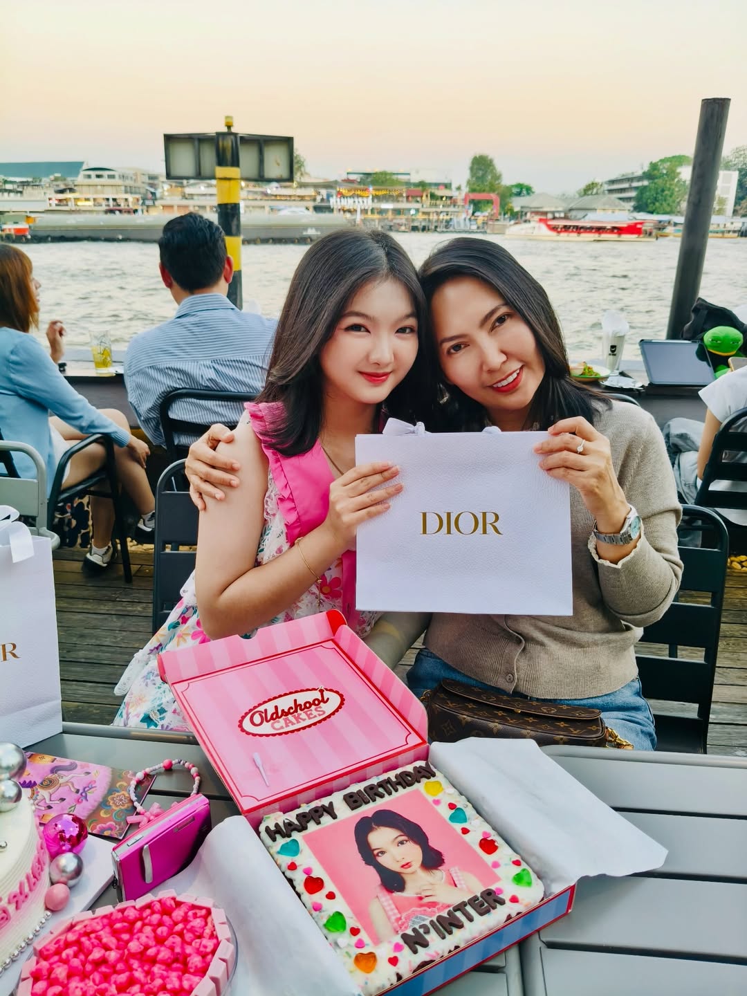 อินเตอร์ - รุ่งรดา รุ่งลิขิตเจริญ