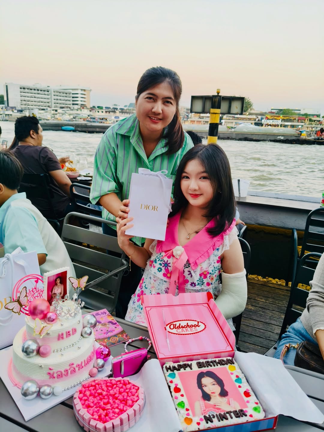 อินเตอร์ - รุ่งรดา รุ่งลิขิตเจริญ