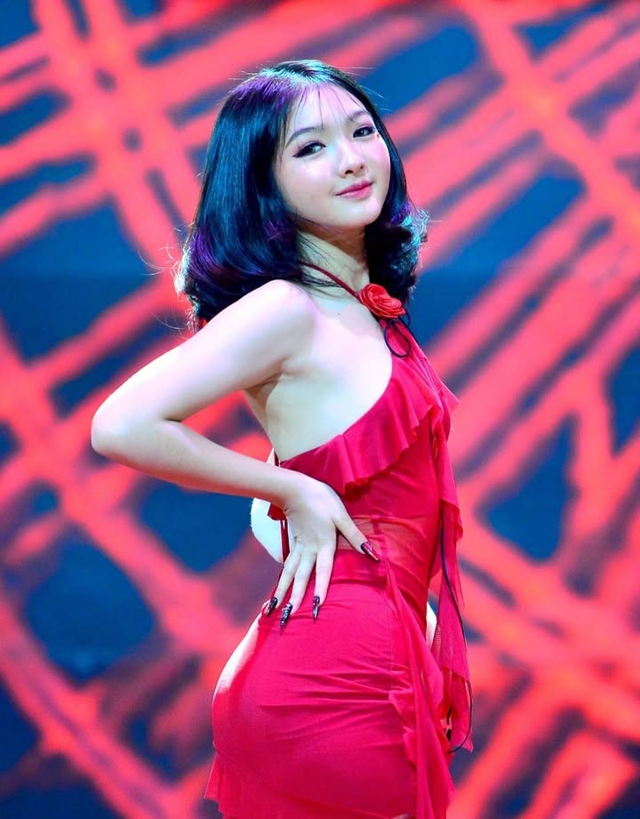 อินเตอร์ - รุ่งรดา รุ่งลิขิตเจริญ