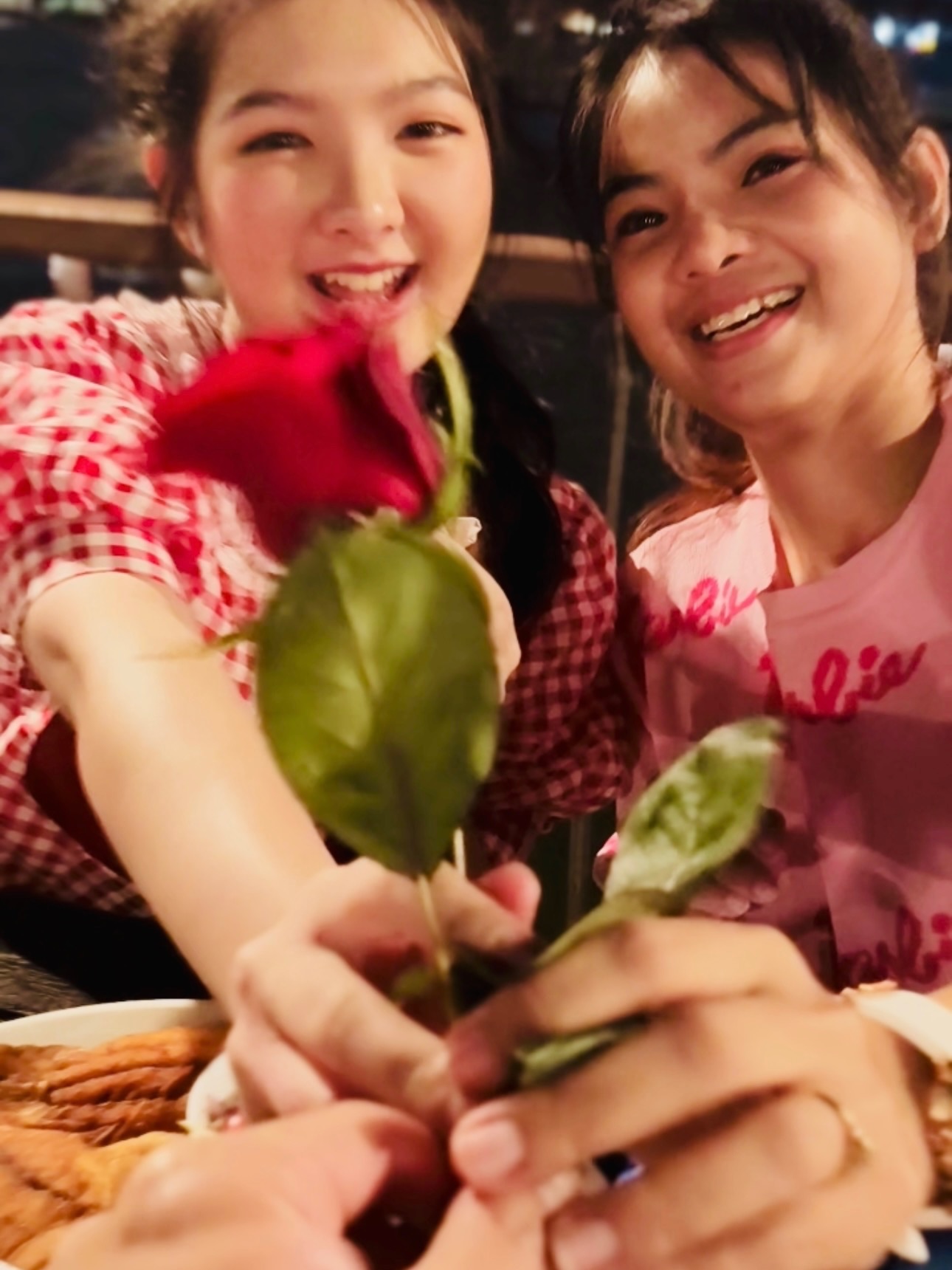 อินเตอร์ - รุ่งรดา รุ่งลิขิตเจริญ