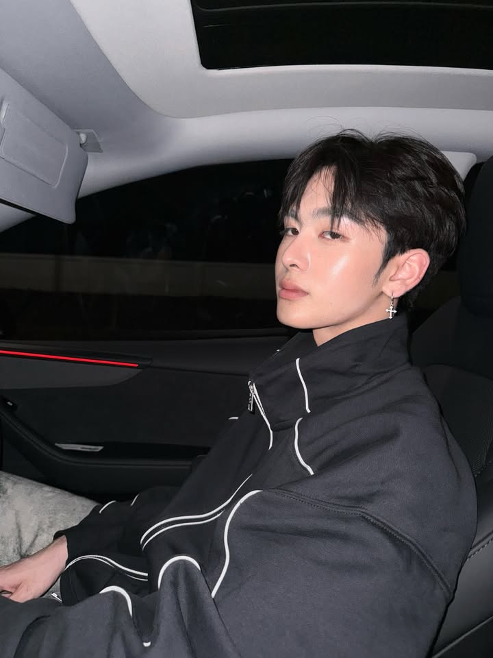 แซนต้า - พงศภัค อุดมโภชน์