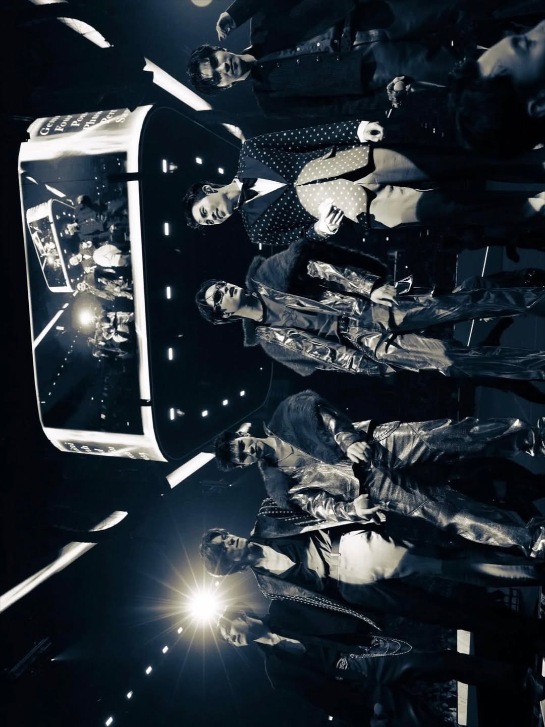 แซนต้า - พงศภัค อุดมโภชน์