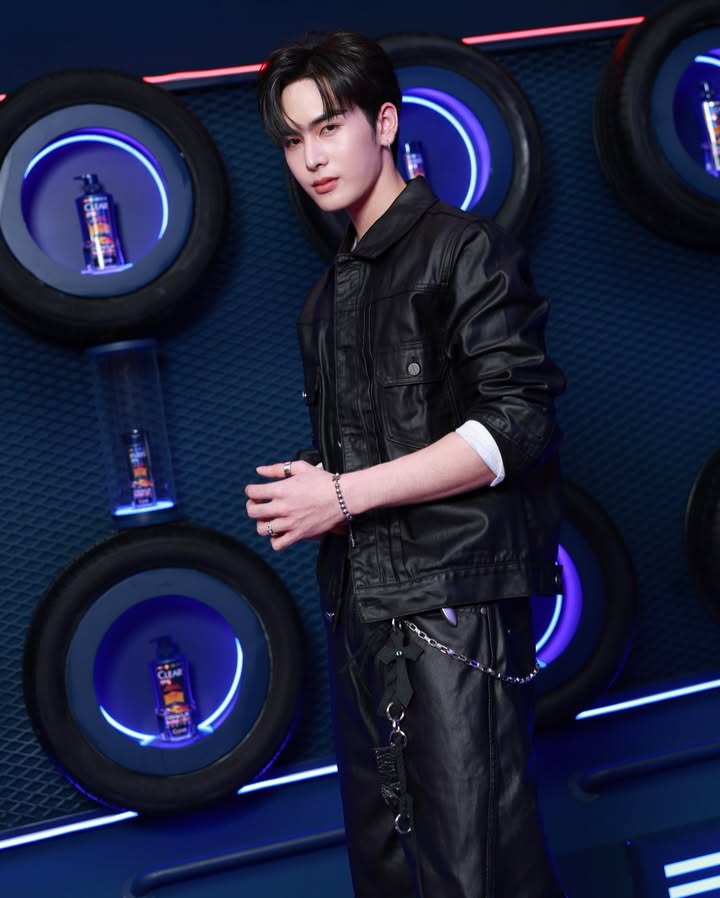 แซนต้า - พงศภัค อุดมโภชน์