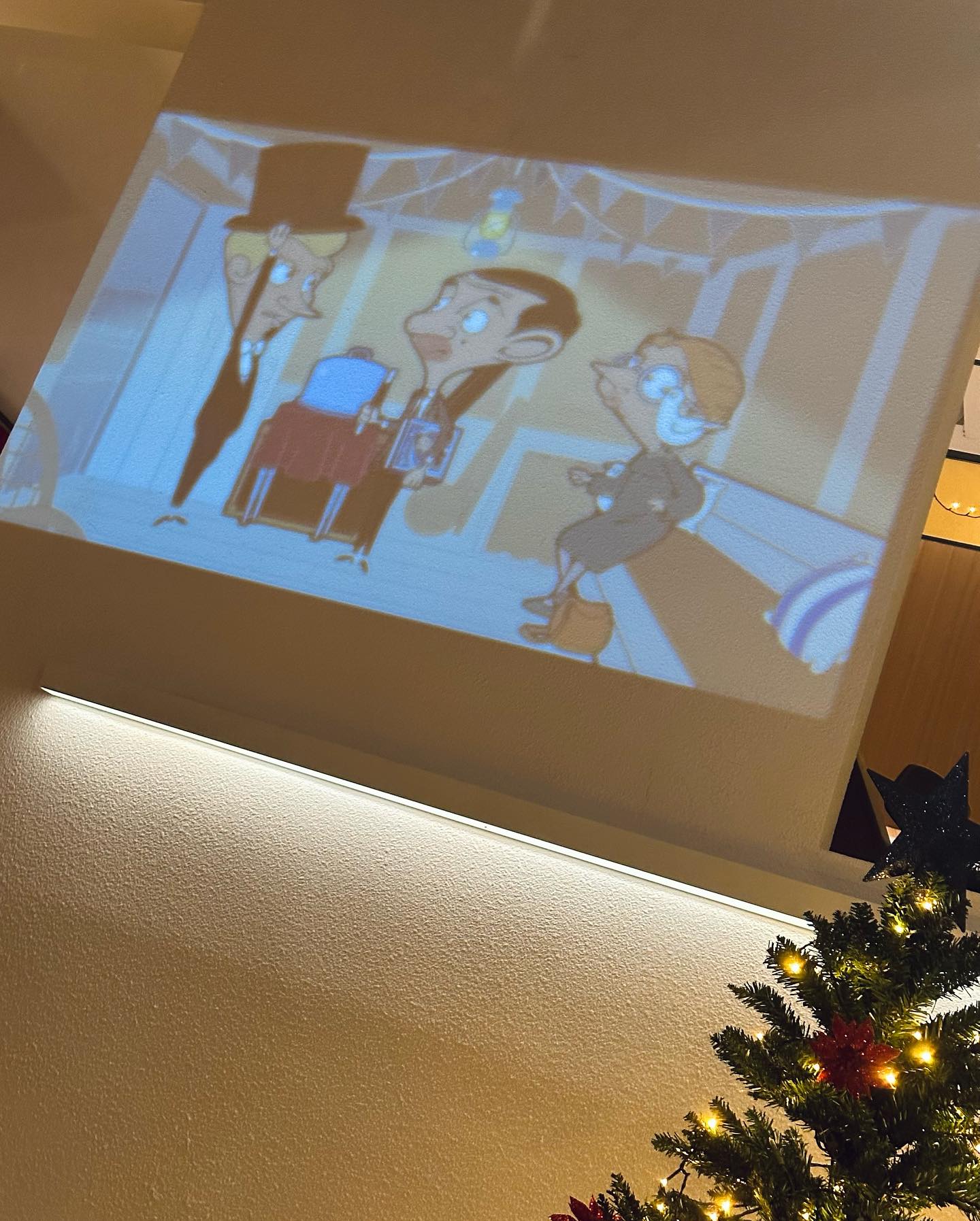 ไอซ์ - อมีนา กูล