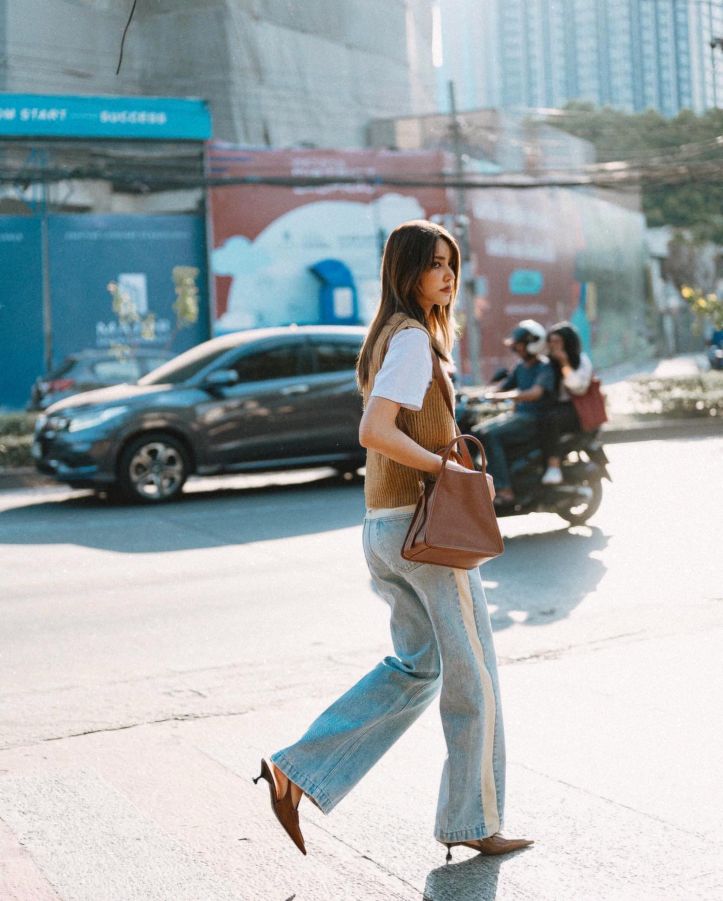 ไอซ์ - อมีนา กูล