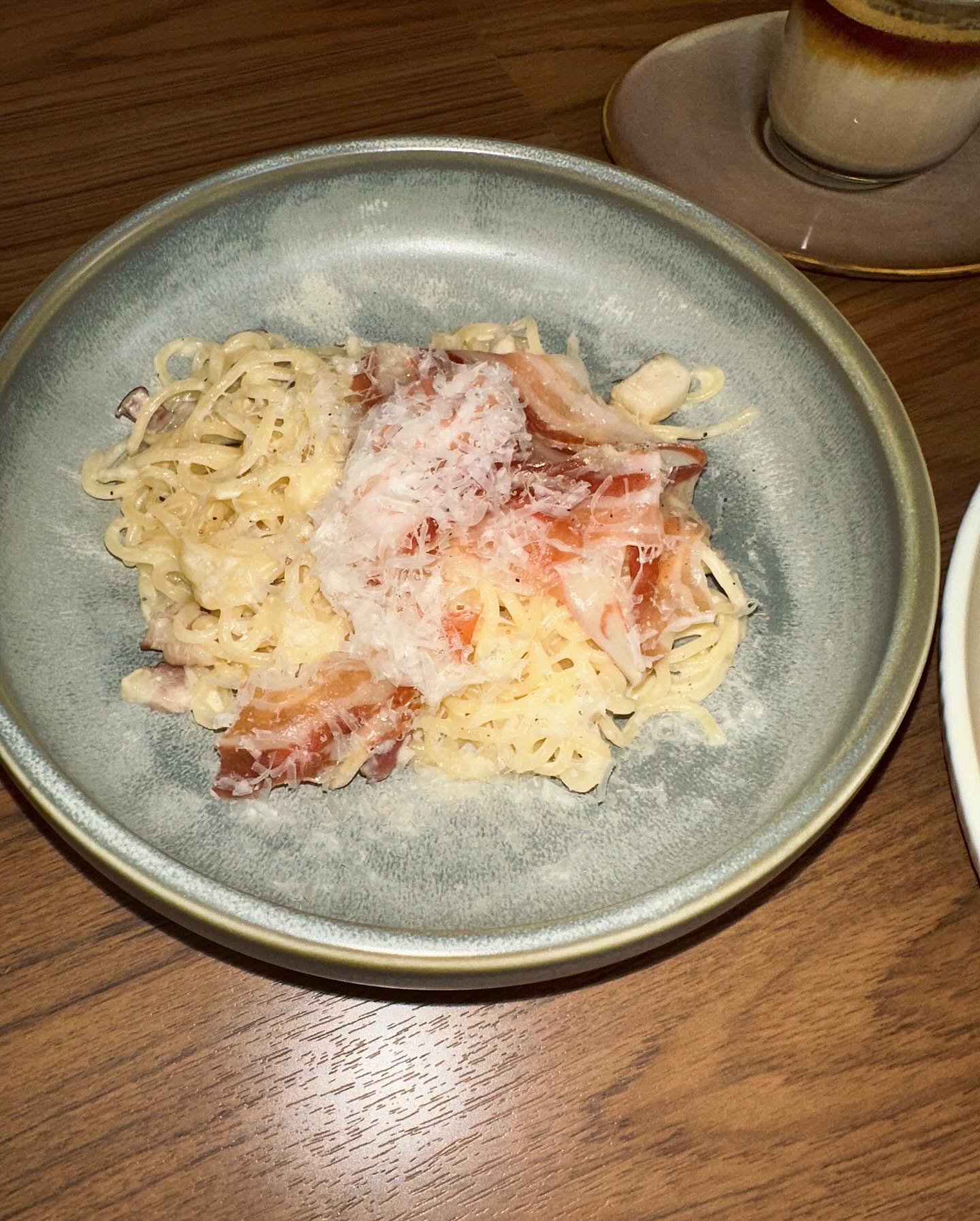 ไอซ์ - อมีนา กูล