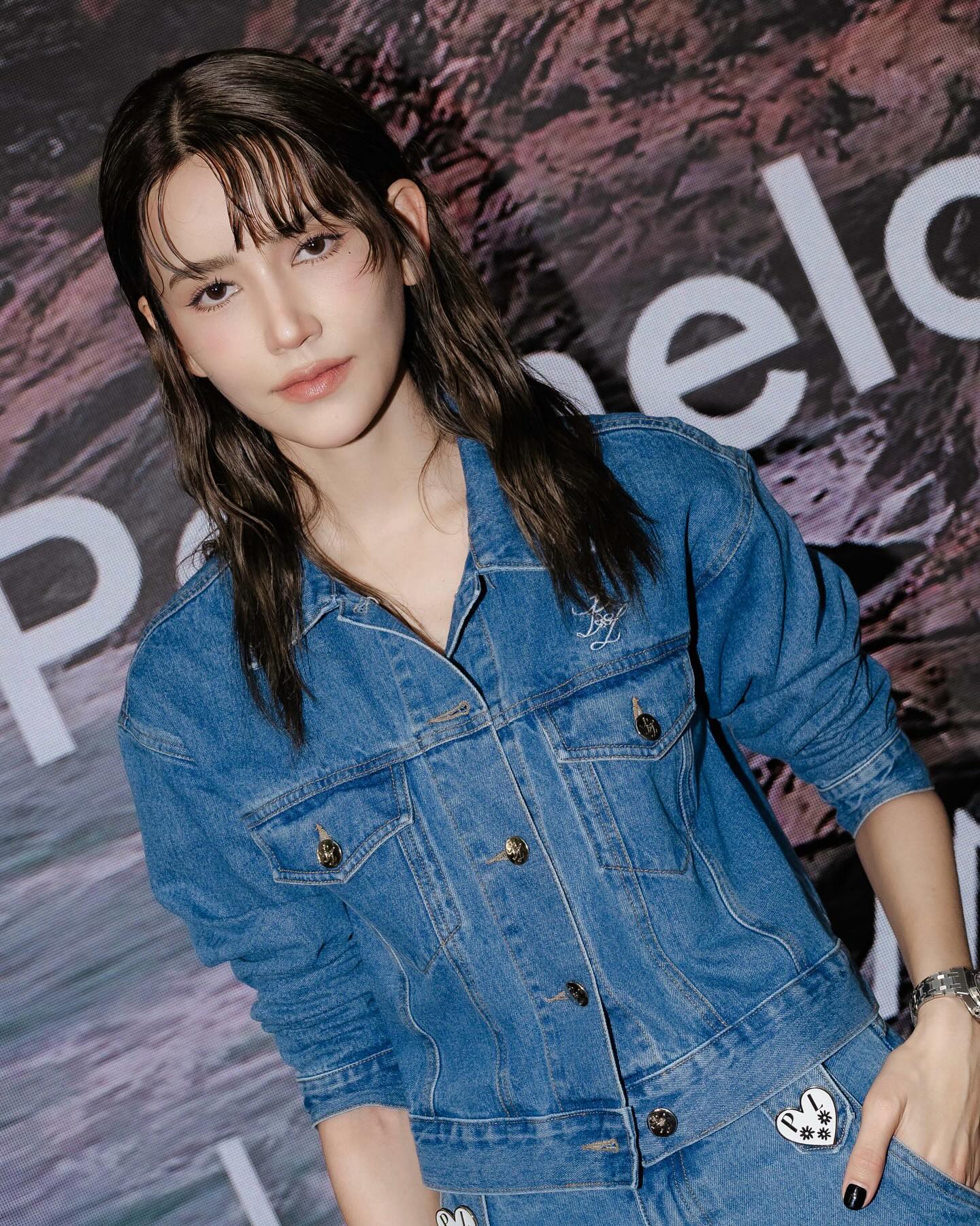 ไอซ์ - อมีนา กูล