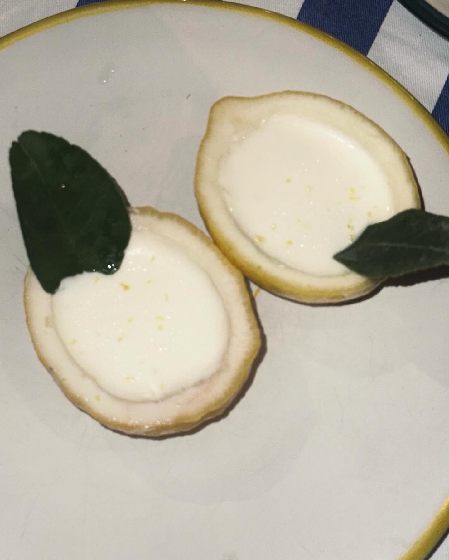 ไอซ์ - อมีนา กูล