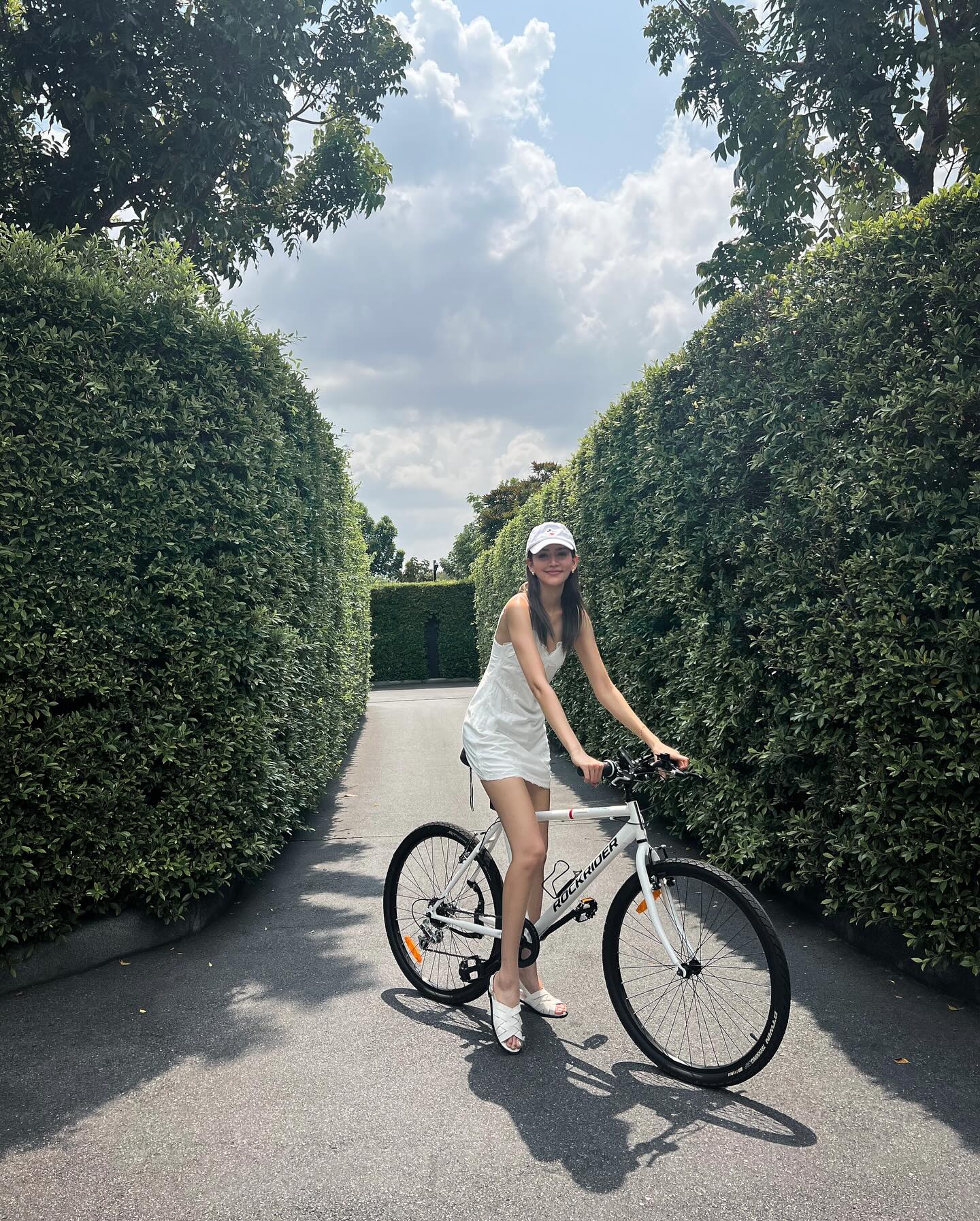 ไอซ์ - อมีนา กูล