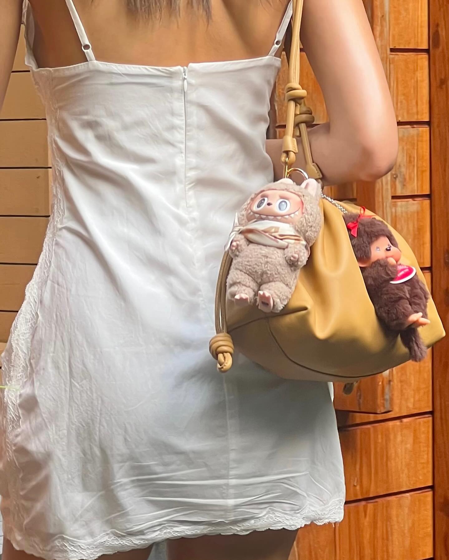 ไอซ์ - อมีนา กูล