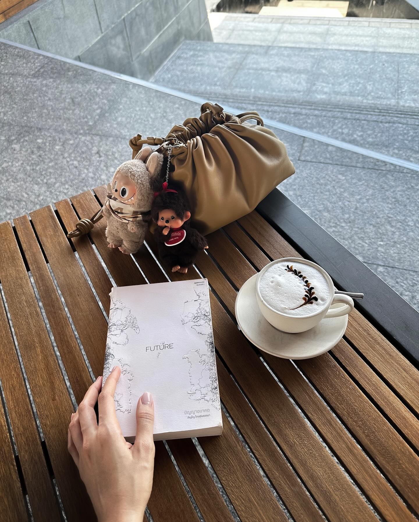 ไอซ์ - อมีนา กูล