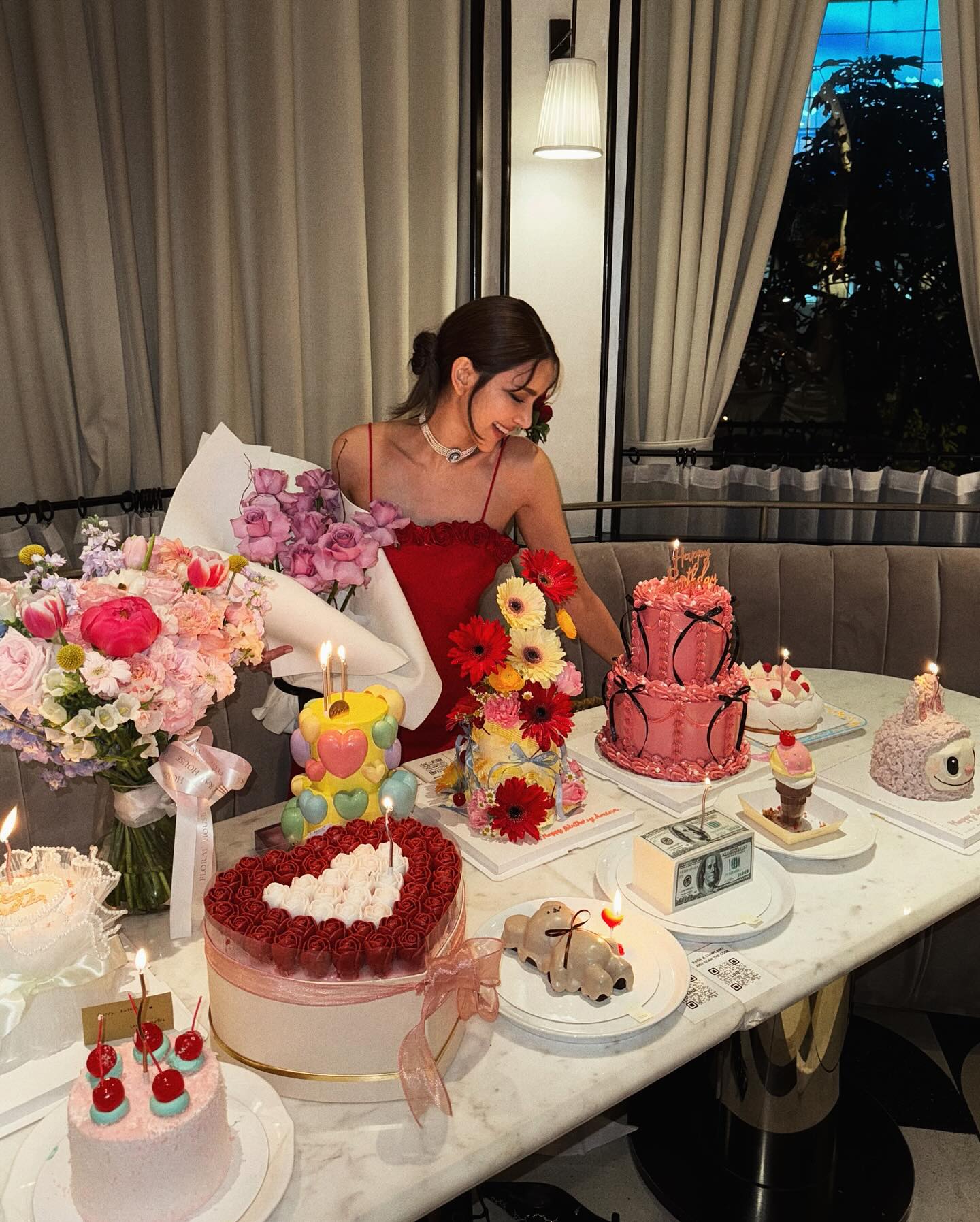 ไอซ์ - อมีนา กูล