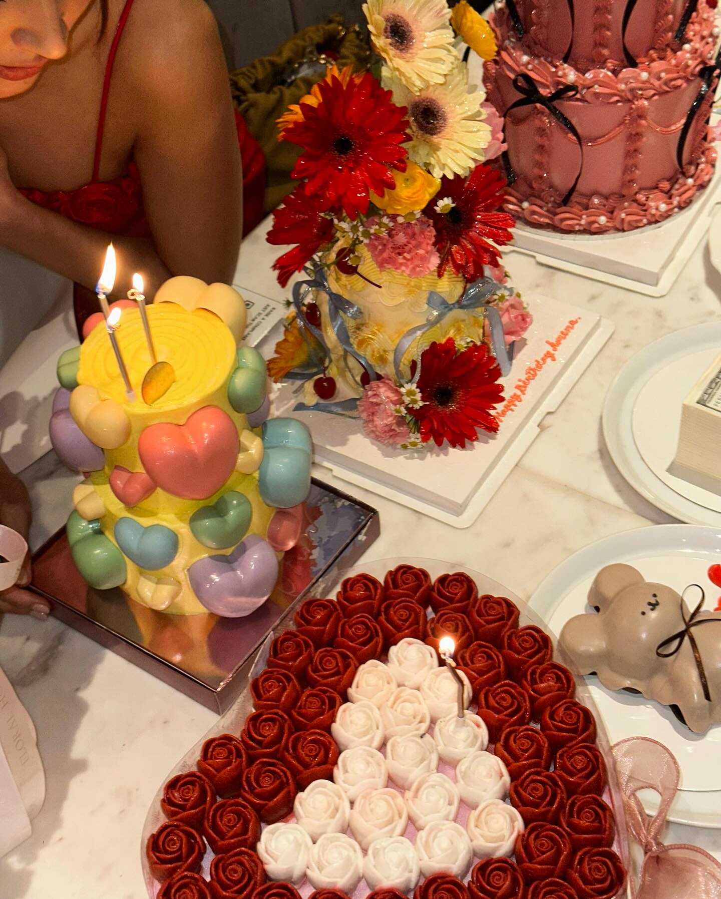 ไอซ์ - อมีนา กูล