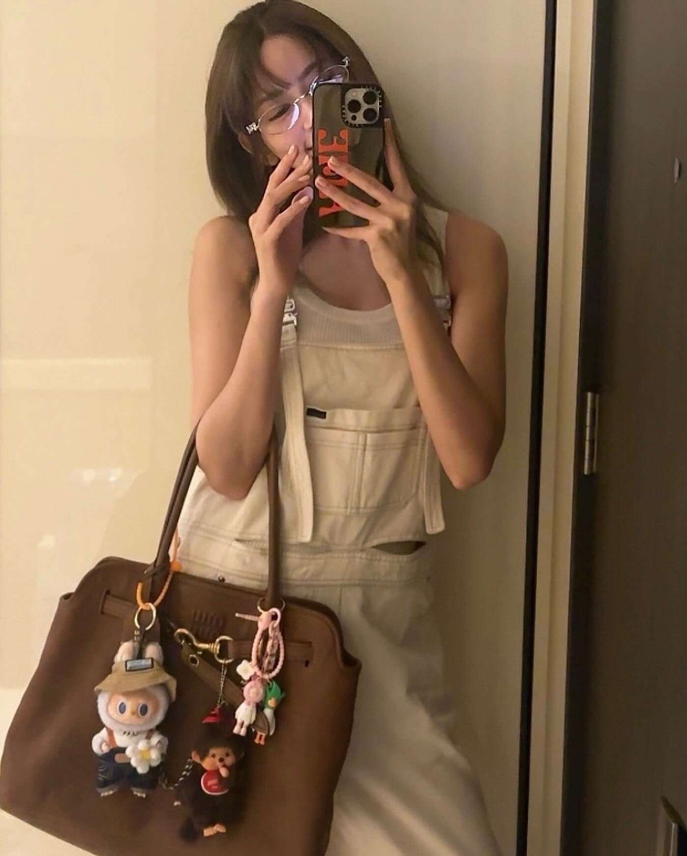 ไอซ์ - อมีนา กูล