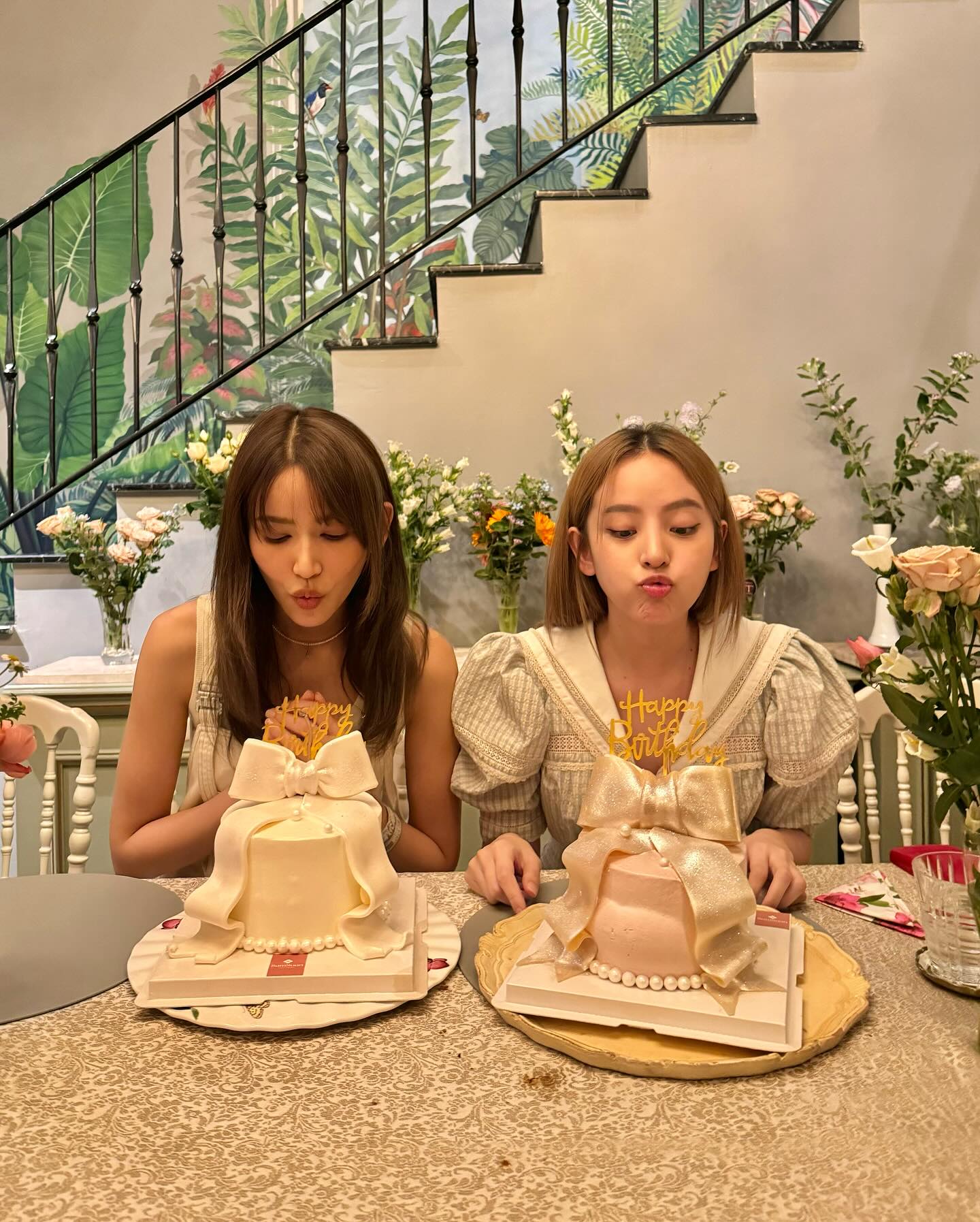 ไอซ์ - อมีนา กูล