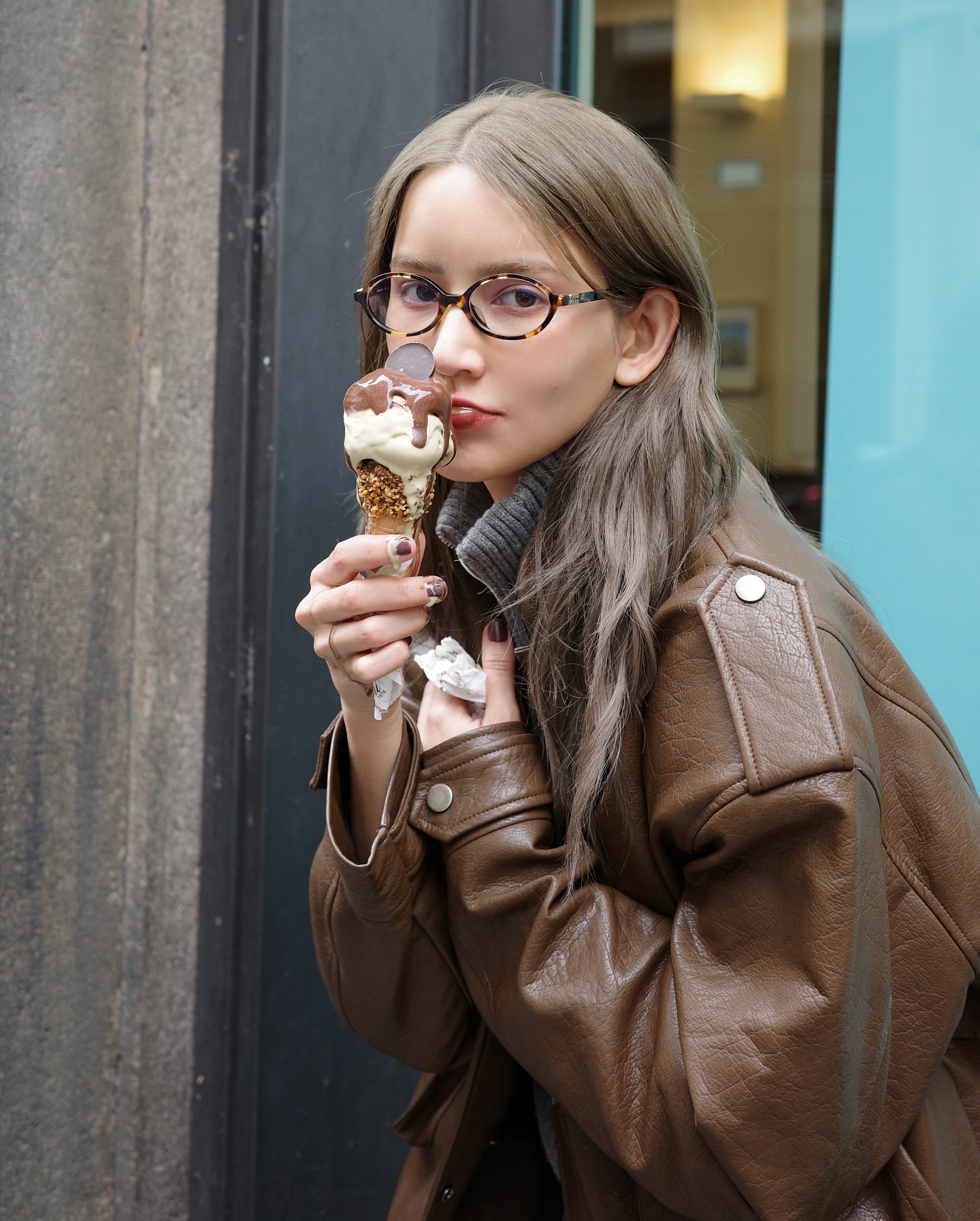 ไอซ์ - อมีนา กูล