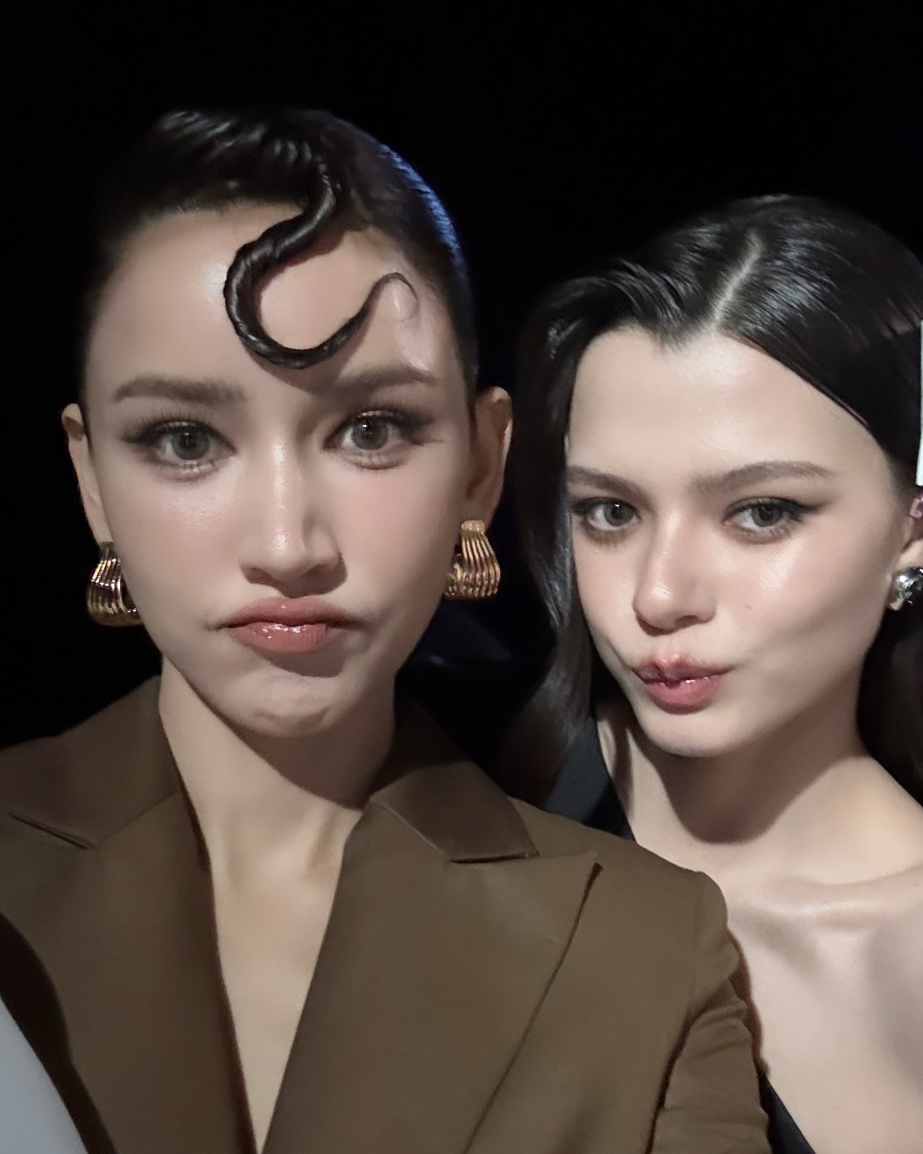 ไอซ์ - อมีนา กูล