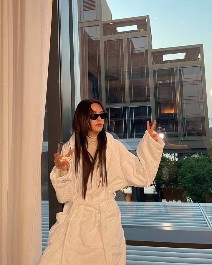 ไอซ์ - อมีนา กูล