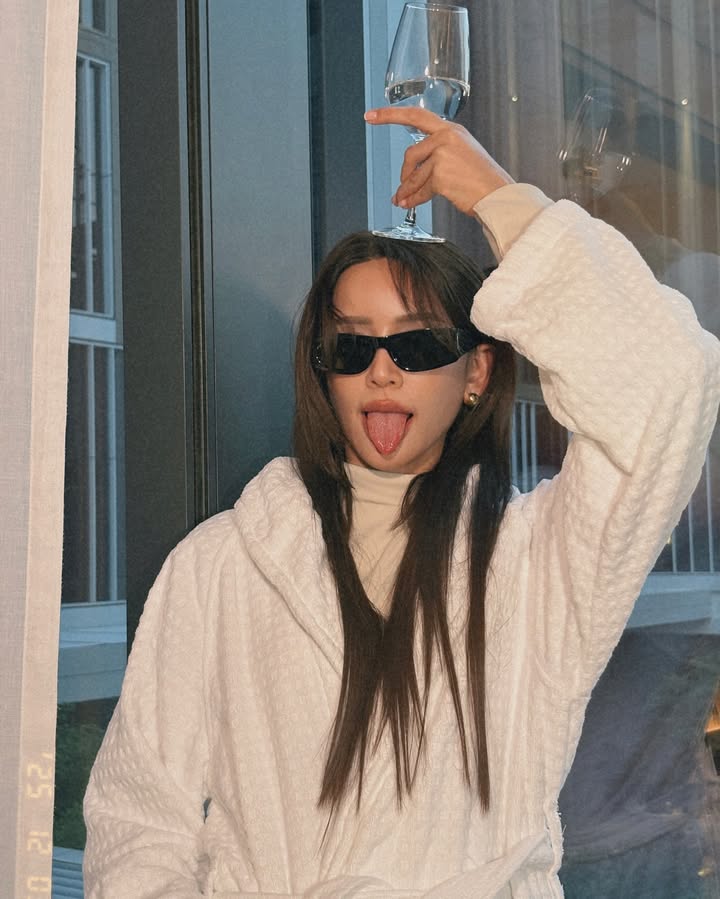 ไอซ์ - อมีนา กูล