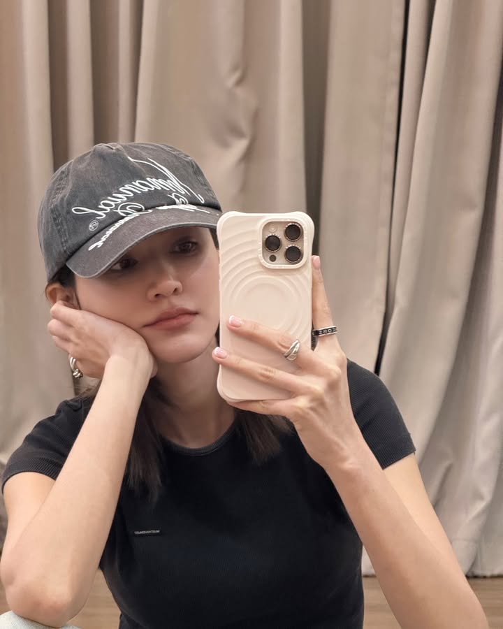 ไอซ์ - อมีนา กูล