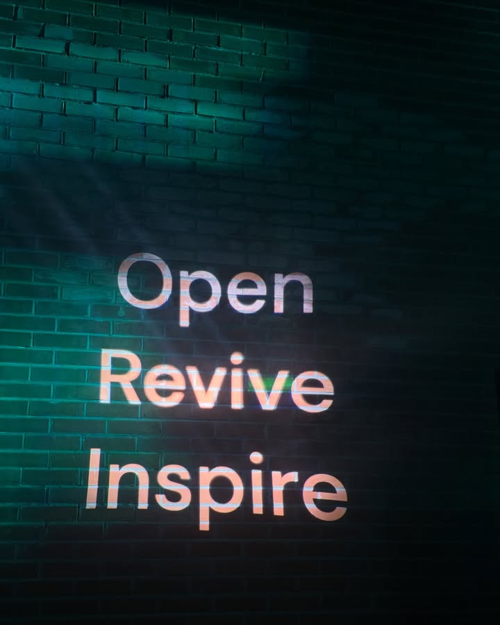 ไอซ์ - อมีนา กูล