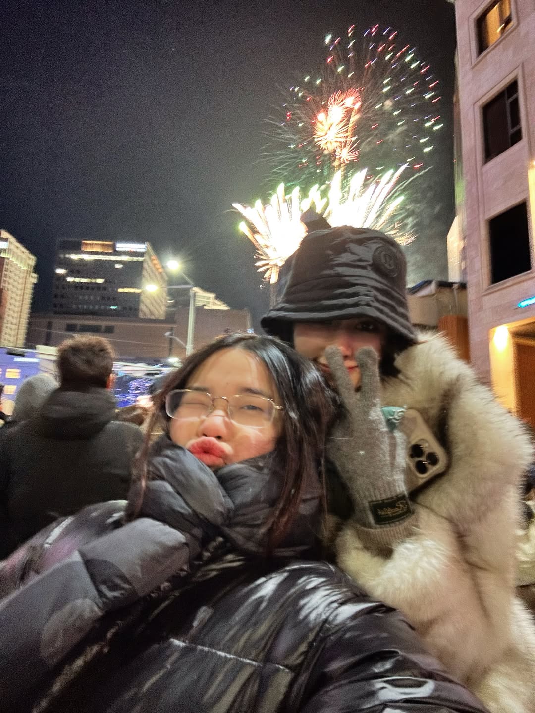 ไอซ์ - อมีนา กูล