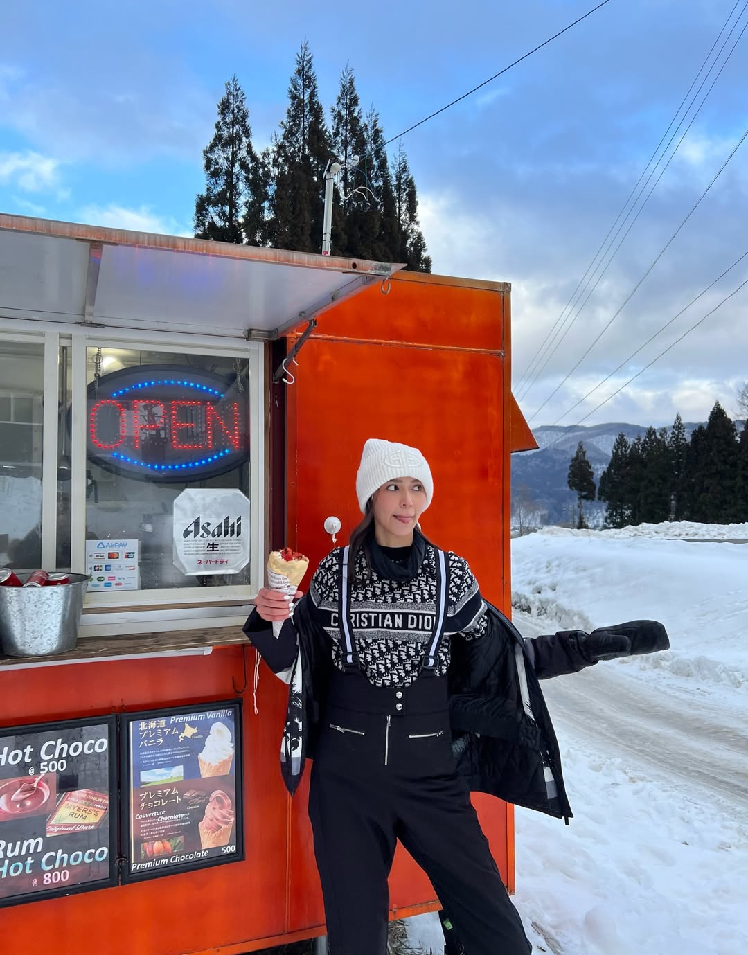 ไอซ์ - อมีนา กูล