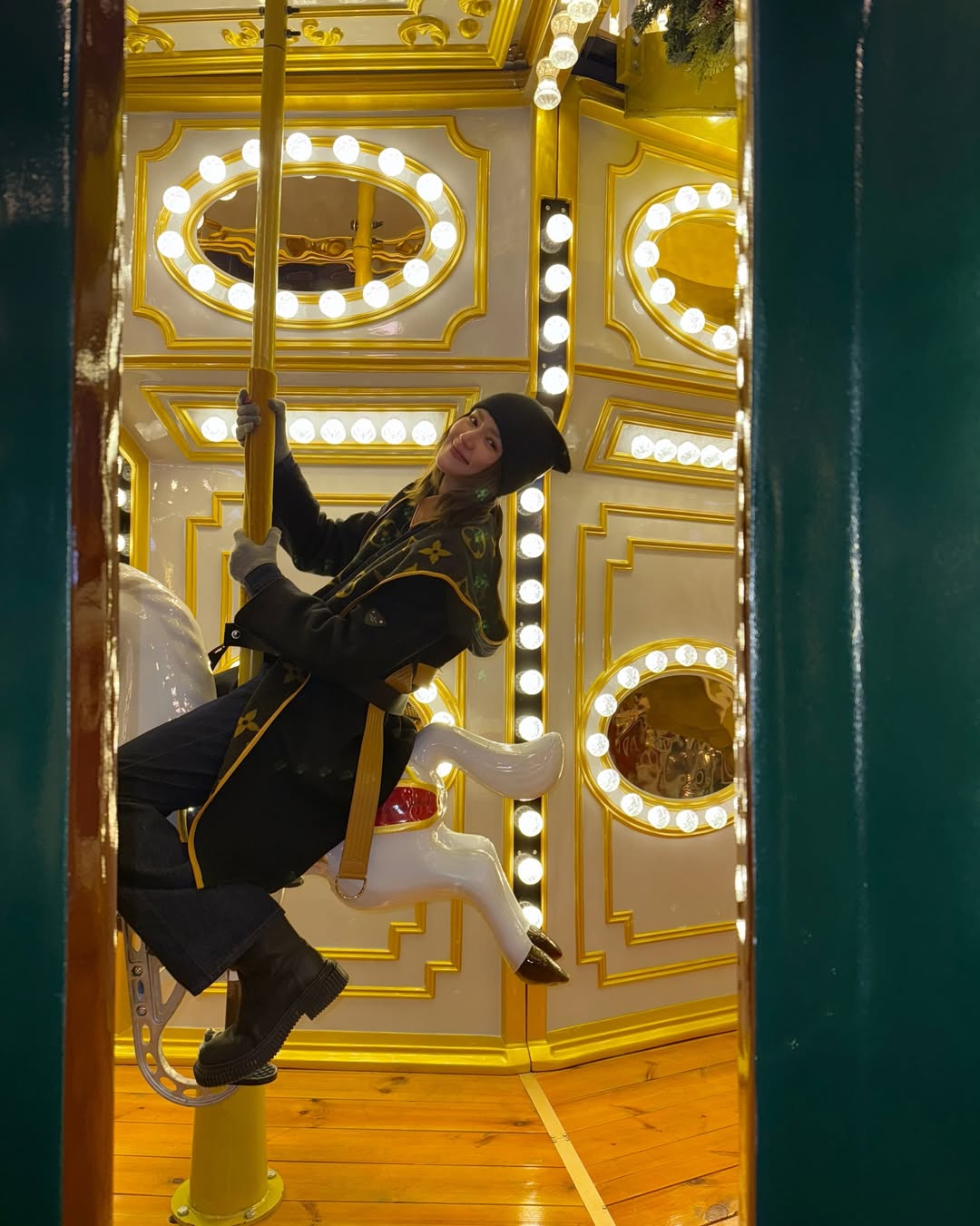 ไอซ์ - อมีนา กูล