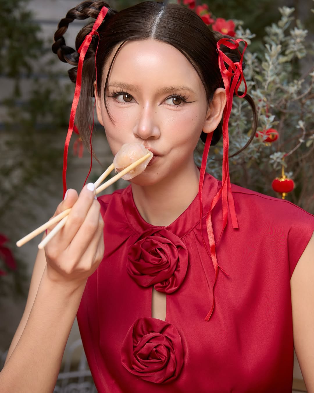 ไอซ์ - อมีนา กูล