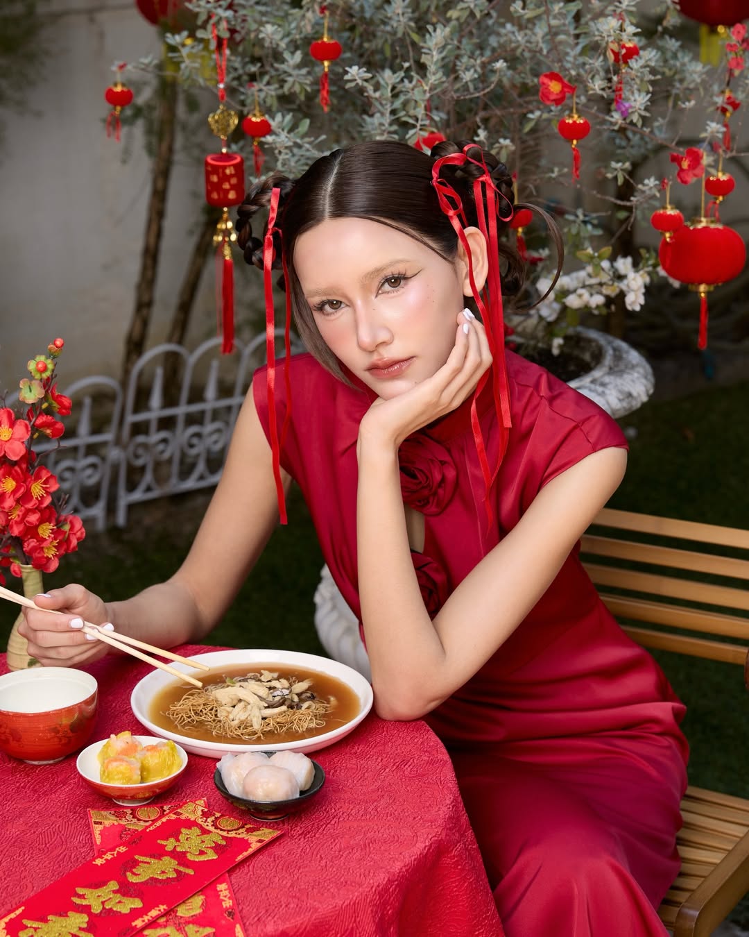 ไอซ์ - อมีนา กูล