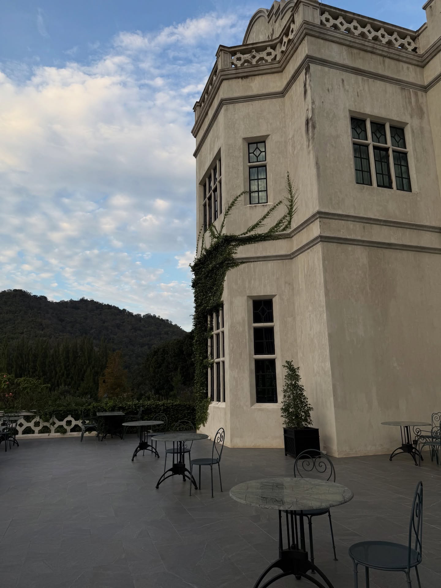 ไอซ์ - อมีนา กูล