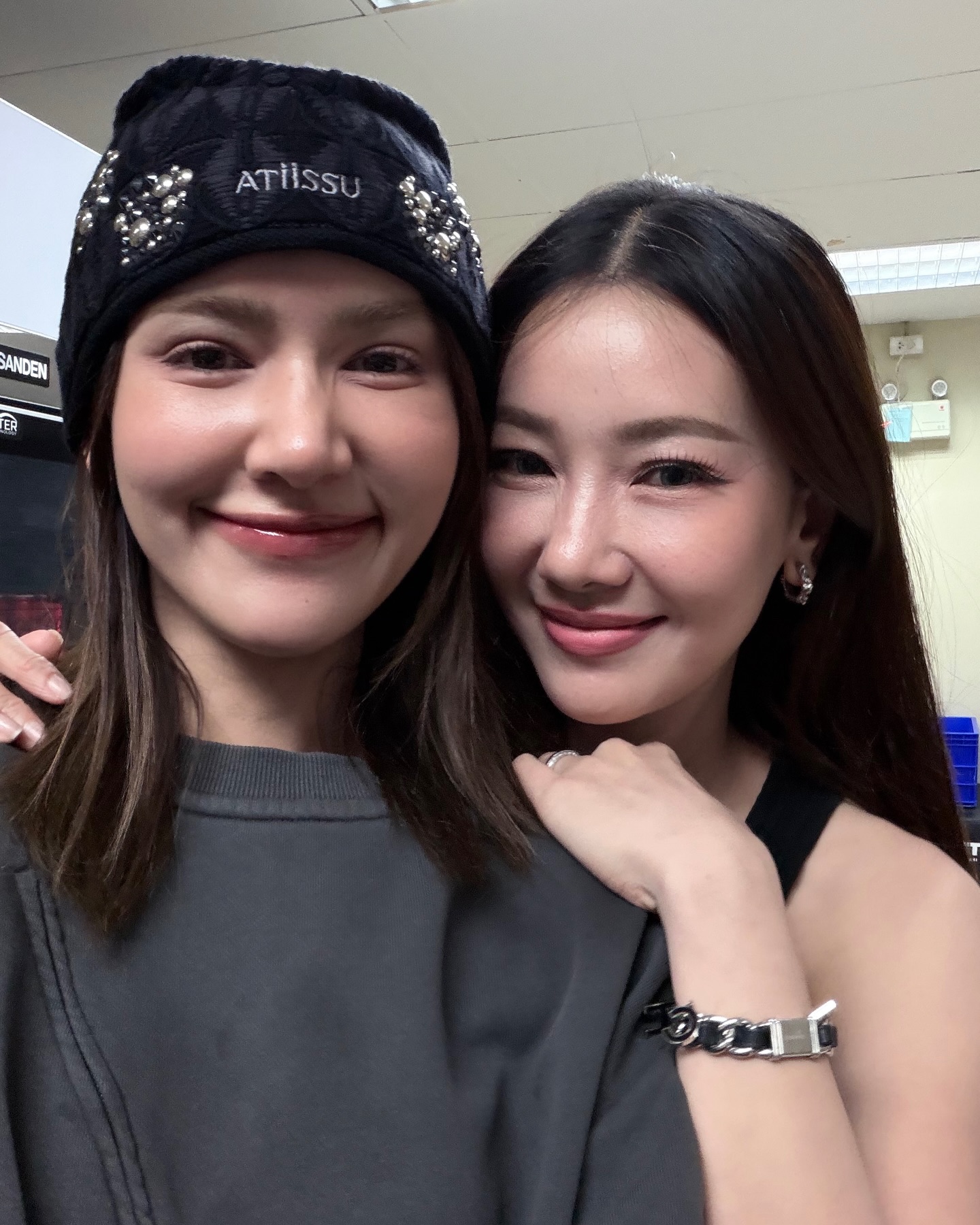 ไอซ์ - อมีนา กูล