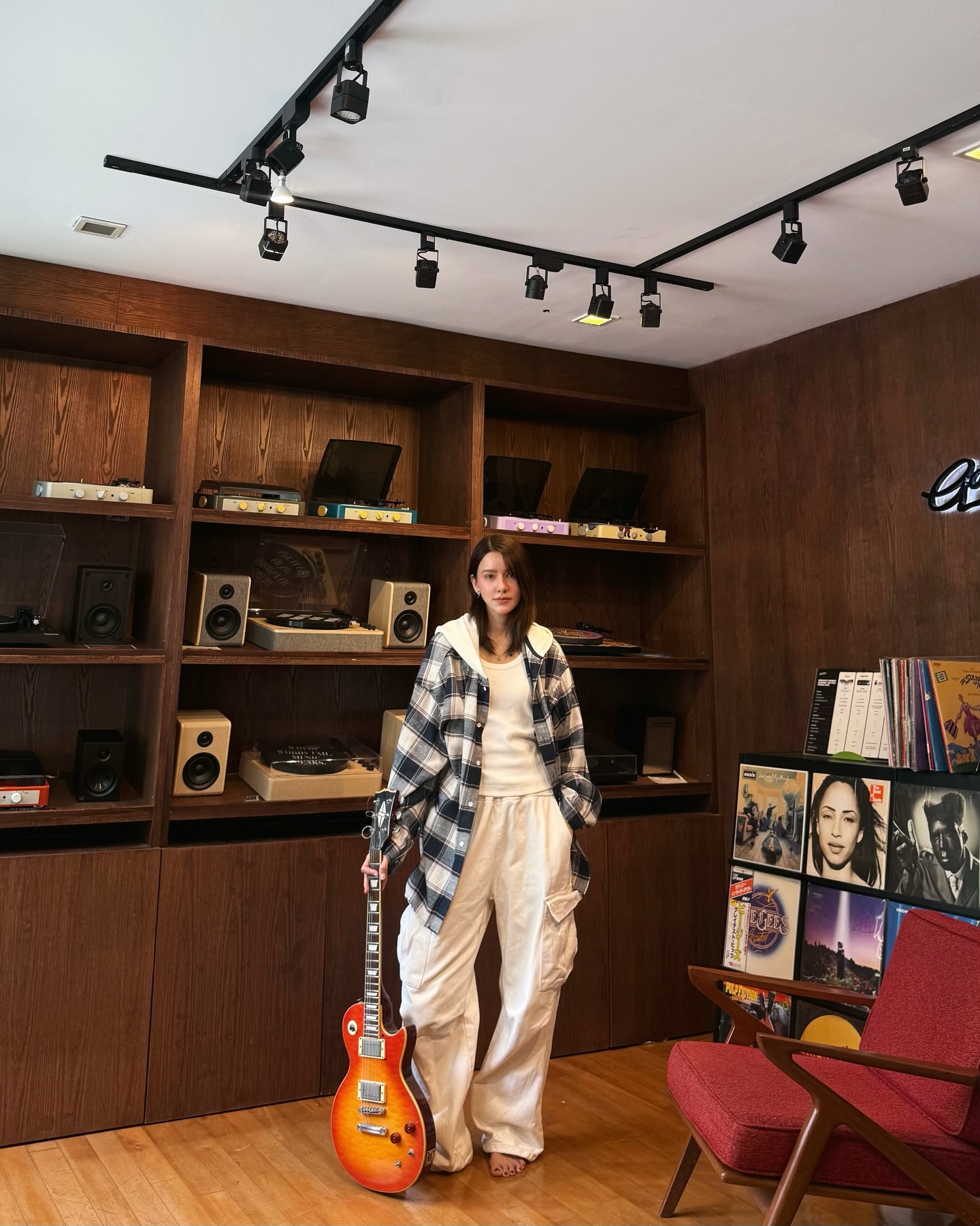 ไอซ์ - อมีนา กูล