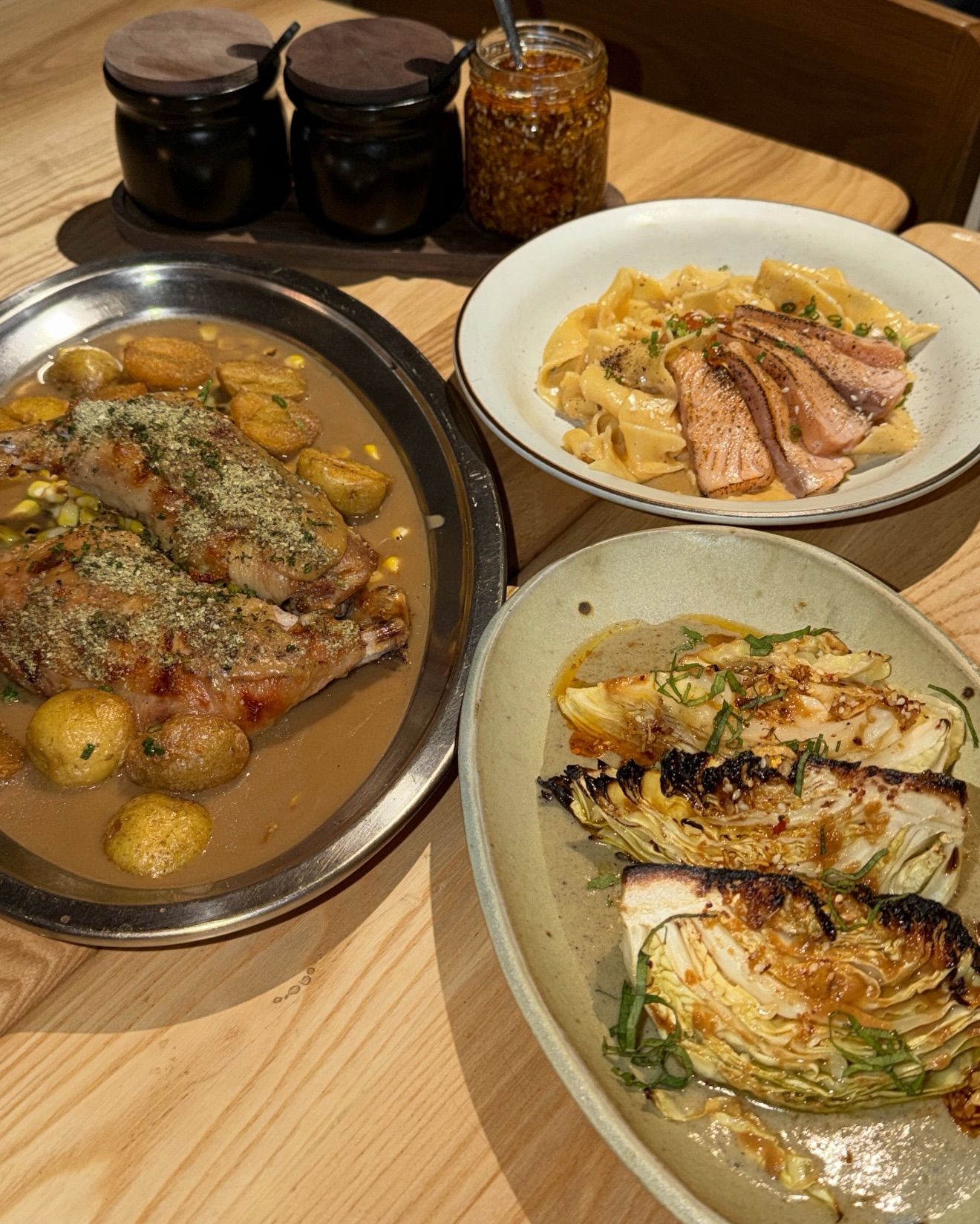 ไอซ์ - อมีนา กูล