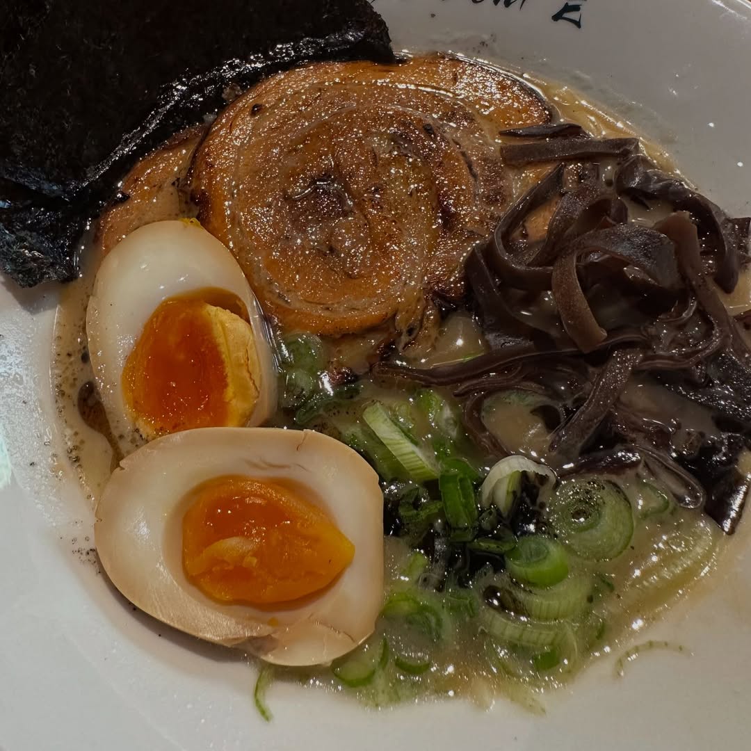 มิ้นท์ - ณัฐวรา วงศ์วาสนา