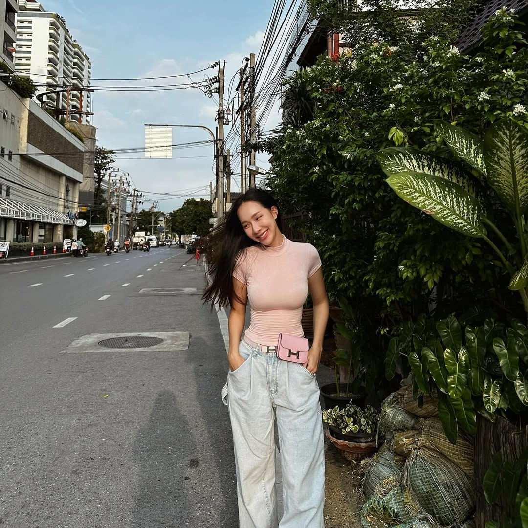 มิ้นท์ - ณัฐวรา วงศ์วาสนา