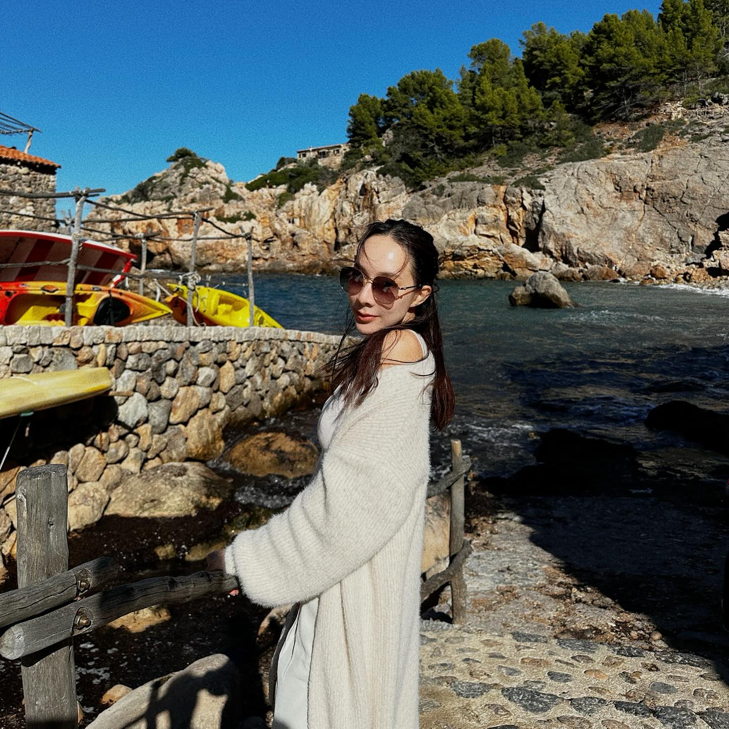 มิ้นท์ - ณัฐวรา วงศ์วาสนา