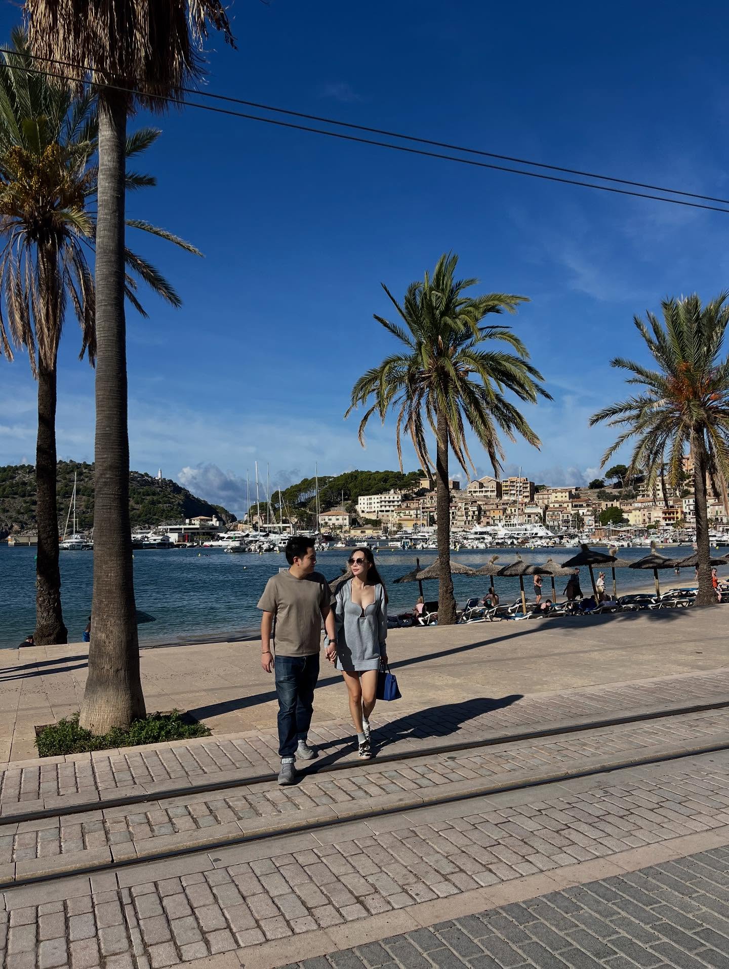 มิ้นท์ - ณัฐวรา วงศ์วาสนา