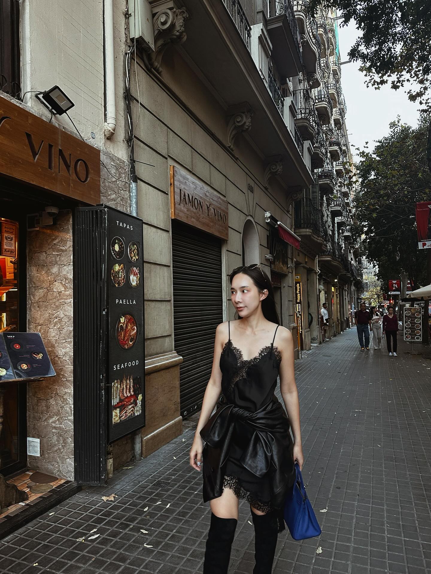 มิ้นท์ - ณัฐวรา วงศ์วาสนา