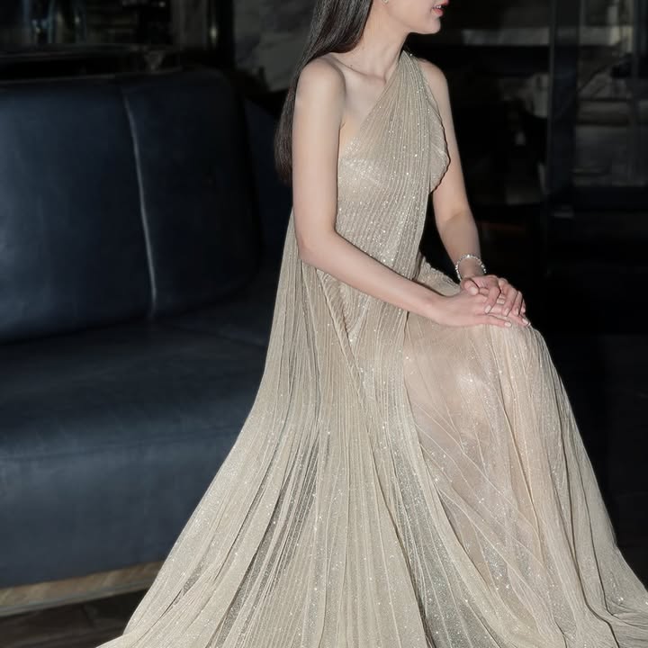 มิ้นท์ - ณัฐวรา วงศ์วาสนา