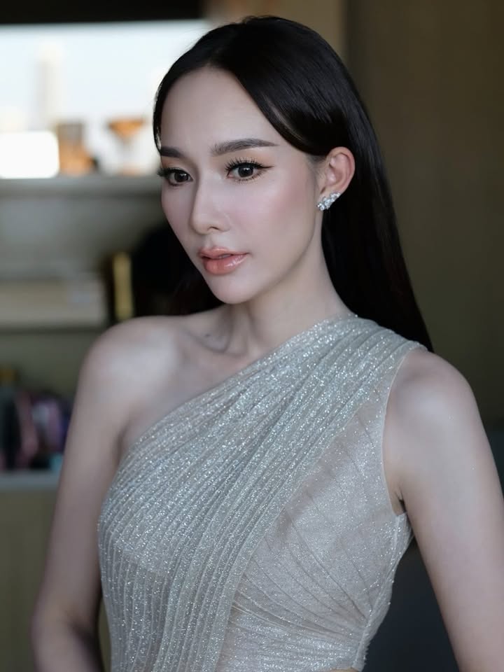 มิ้นท์ - ณัฐวรา วงศ์วาสนา