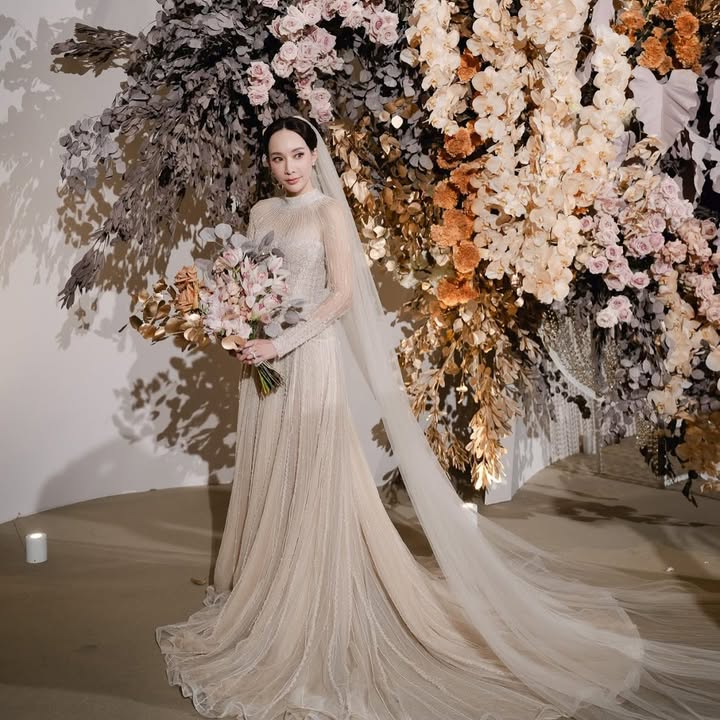 มิ้นท์ - ณัฐวรา วงศ์วาสนา