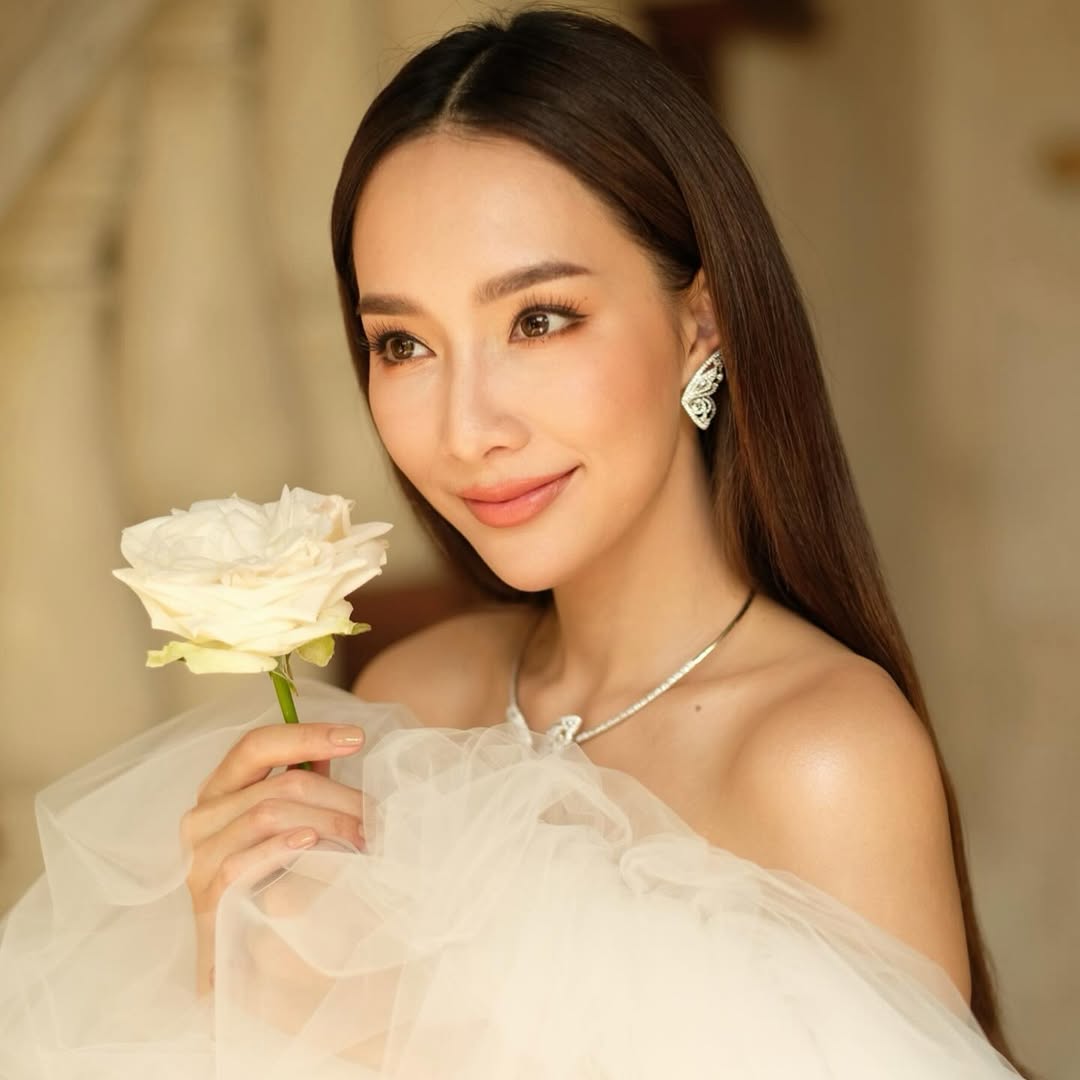 มิ้นท์ - ณัฐวรา วงศ์วาสนา