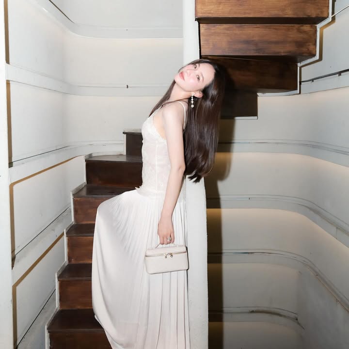 มิ้นท์ - ณัฐวรา วงศ์วาสนา