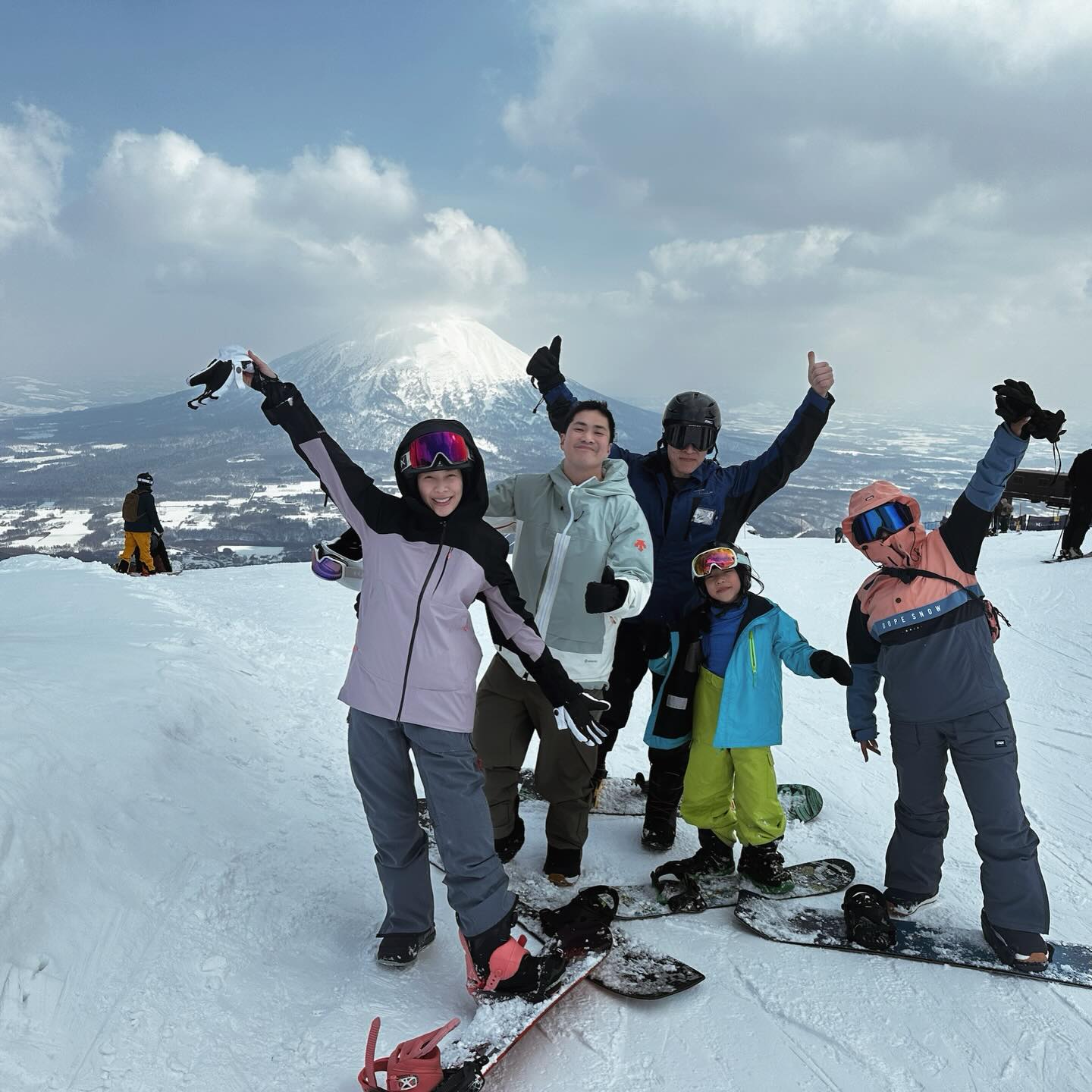 มิ้นท์ - ณัฐวรา วงศ์วาสนา