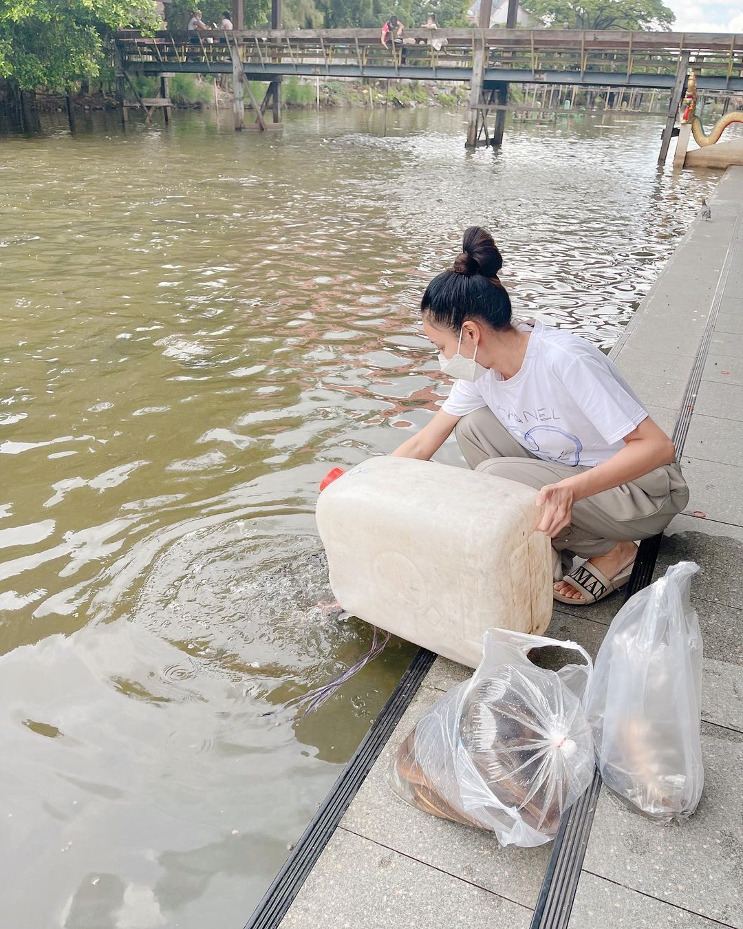 เบนซ์ - ปุณยาพร พูลพิพัฒน์