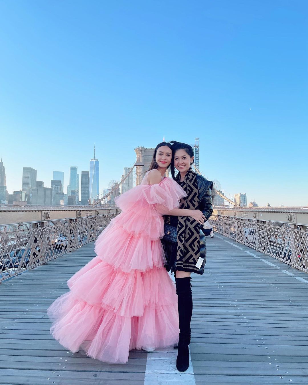 เบนซ์ - ปุณยาพร พูลพิพัฒน์